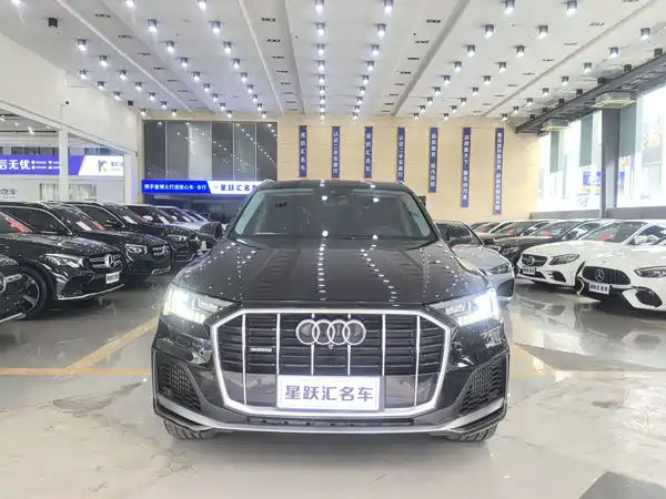 Audi Q7 2021