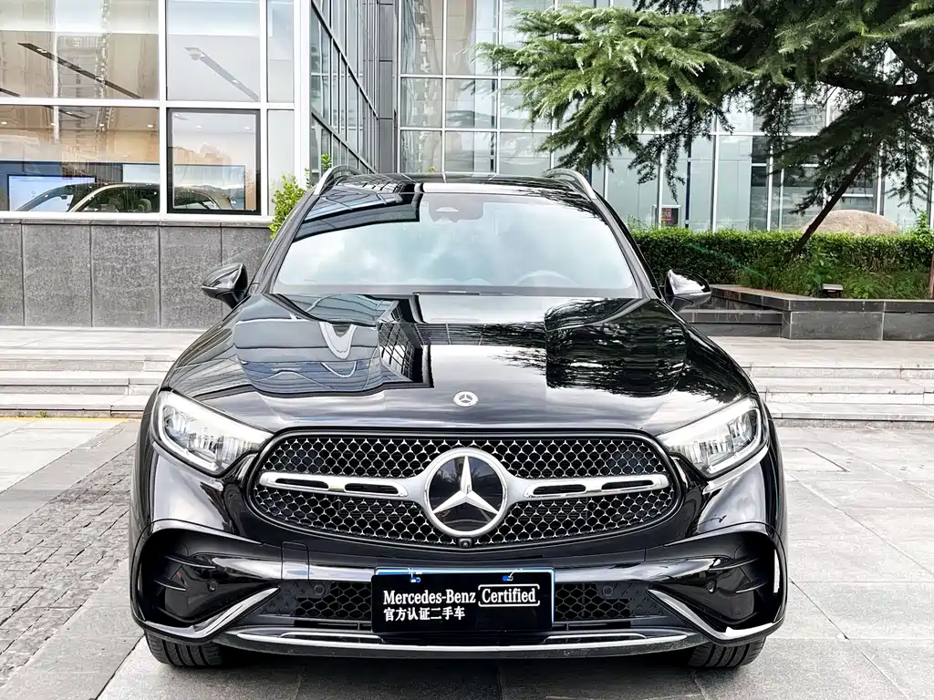 Mercedes-Benz GLC 2025