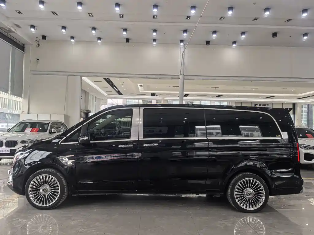 Mercedes-Benz Vito 2022 — фото 7