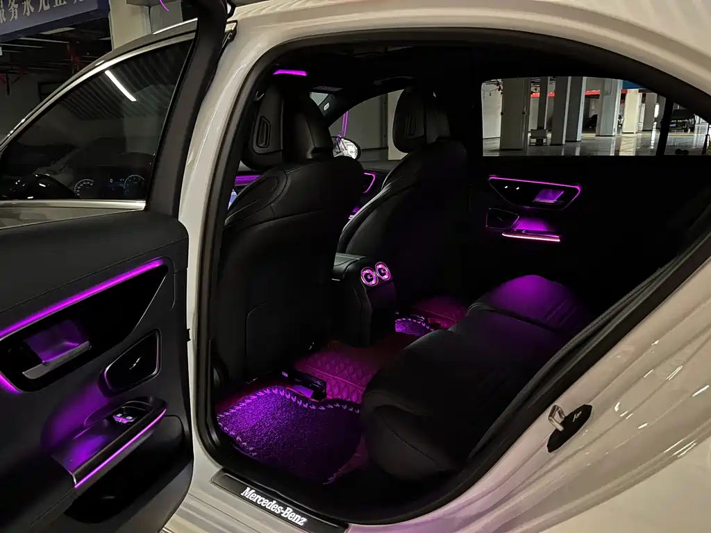 Mercedes-Benz C-Class 2024 — фото 20