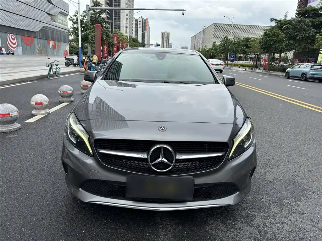Mercedes-Benz A-Class 2017 — фото 23