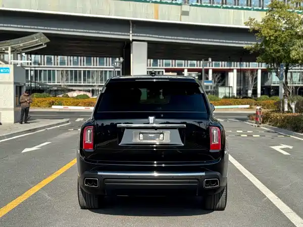 Rolls-Royce Cullinan 2023