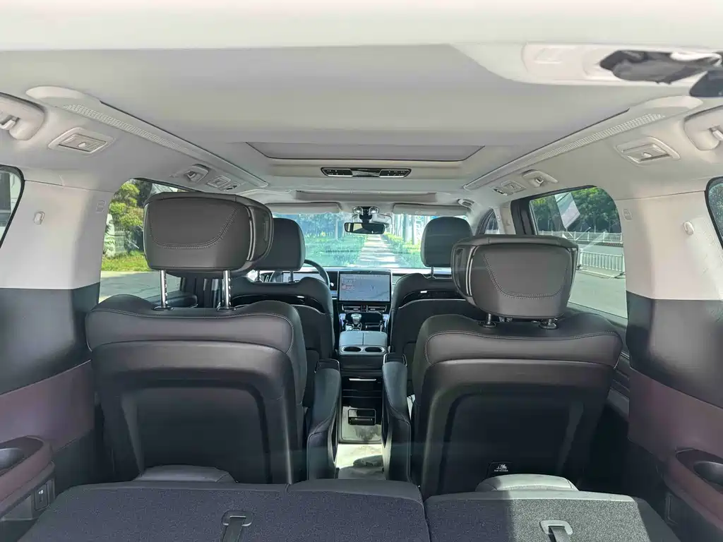 GAC Motor Trumpchi M8 2025 — фото 15