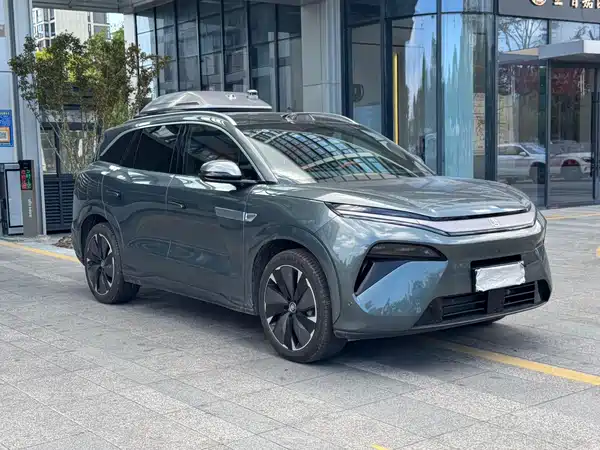 BYD Tang L 2025