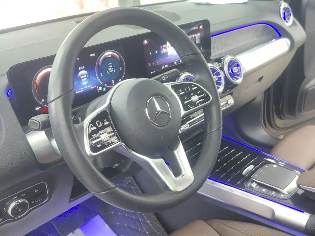Mercedes-Benz GLB 2021 — фото 18