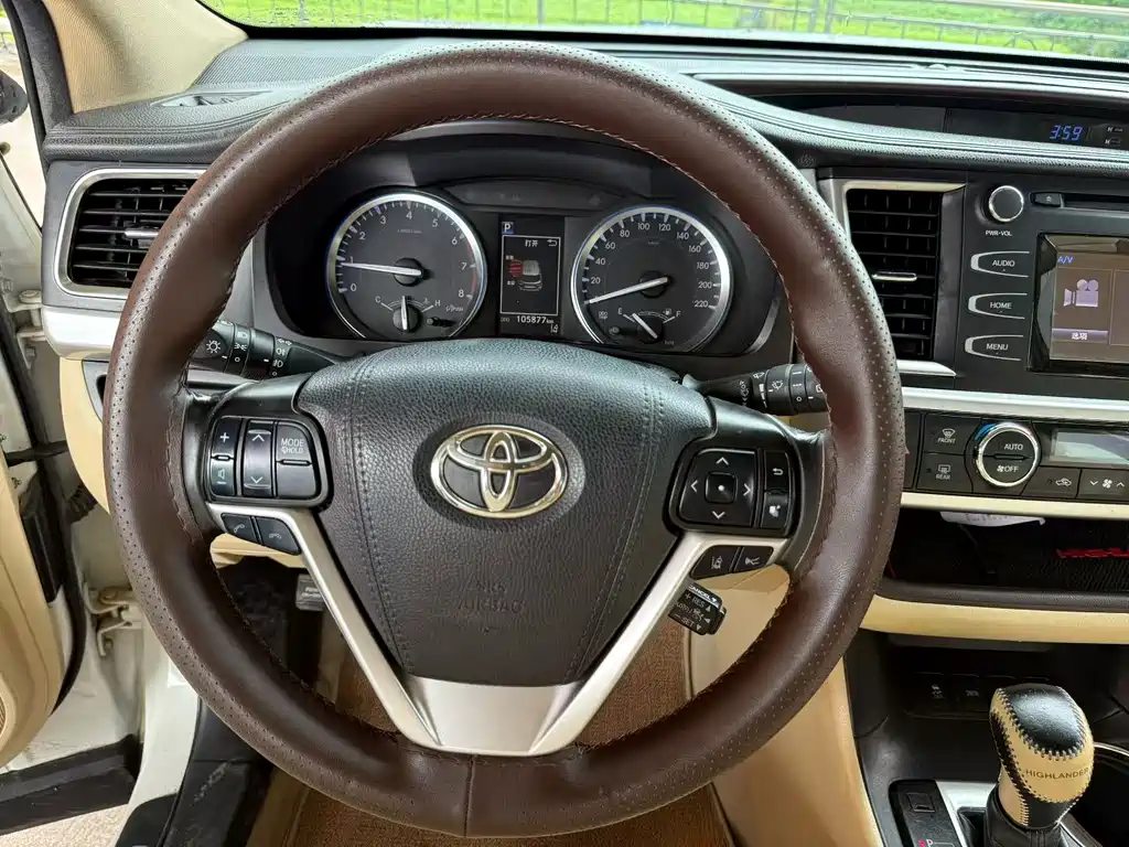 Toyota Highlander 2018 — фото 8