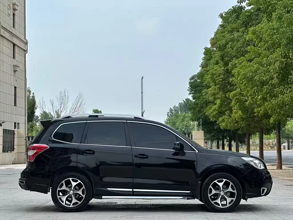 Subaru Forester 2016 — фото 9