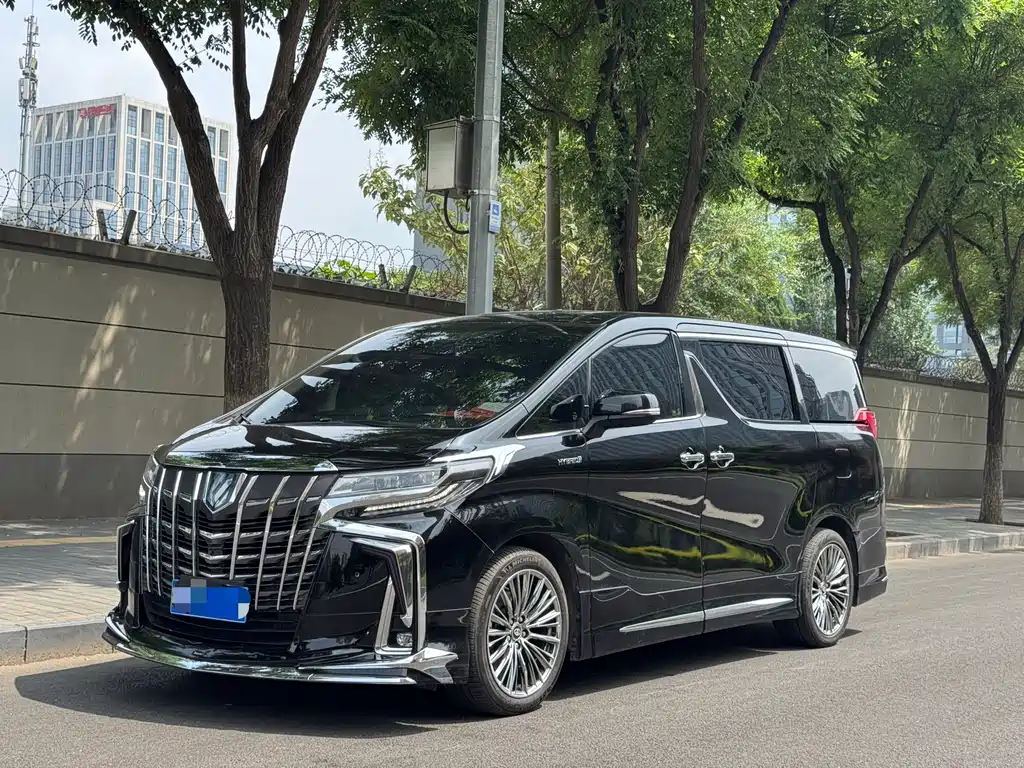 Toyota Alphard 2021 — фото 1