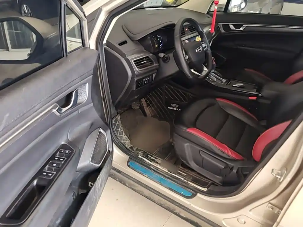 Geely Emgrand GS 2020 — фото 16