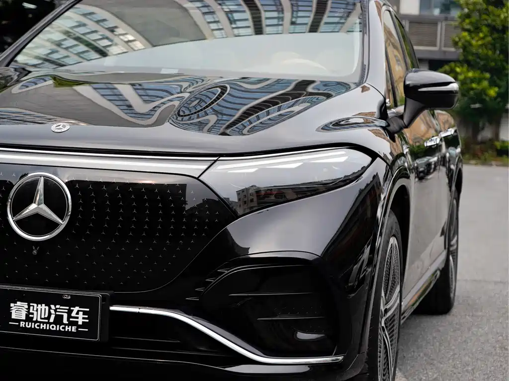 Mercedes-Benz EQS SUV 2024