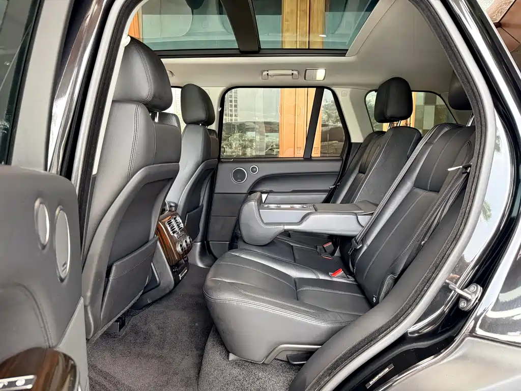 Land Rover Range Rover 2017 — фото 11