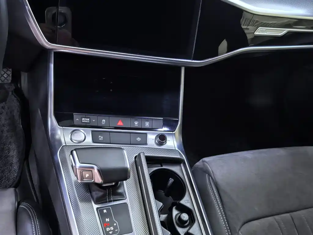 Audi A6L 2020 — фото 10