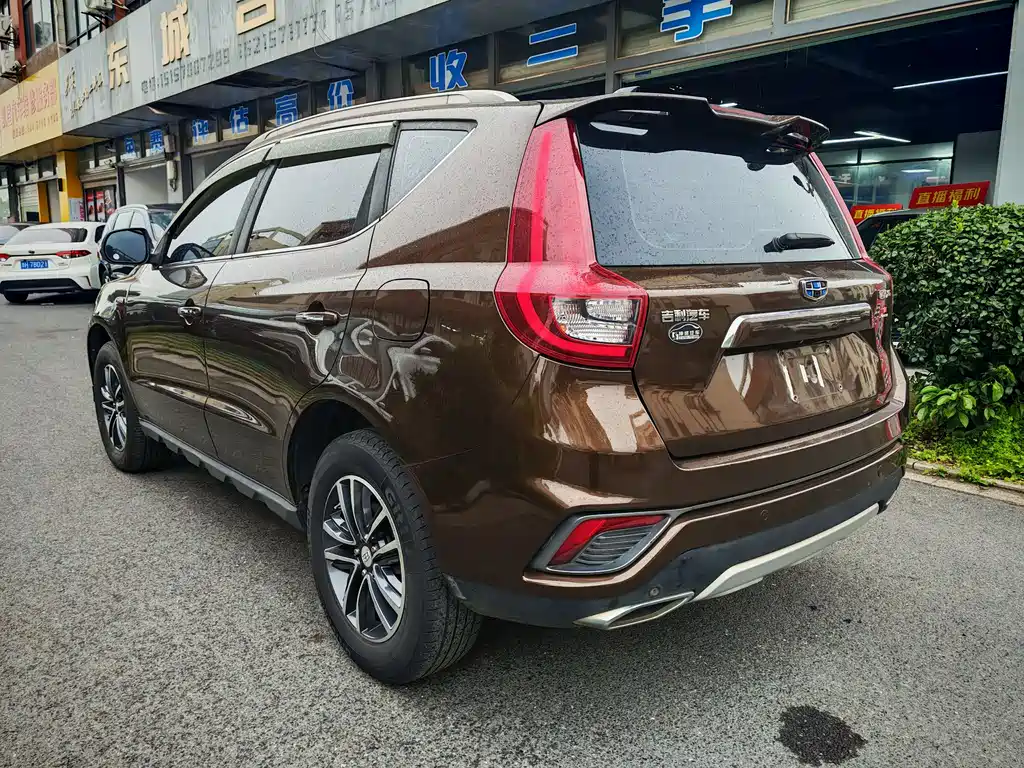 Geely Vision X6 2018 — фото 19