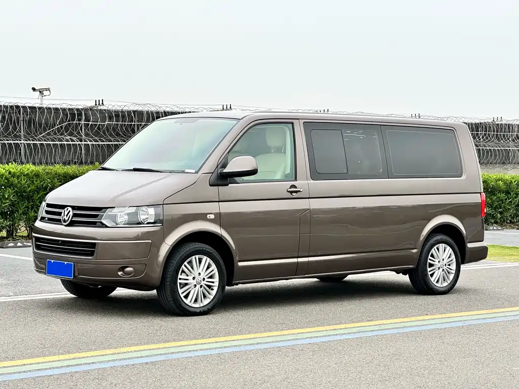Volkswagen Caravelle 2015