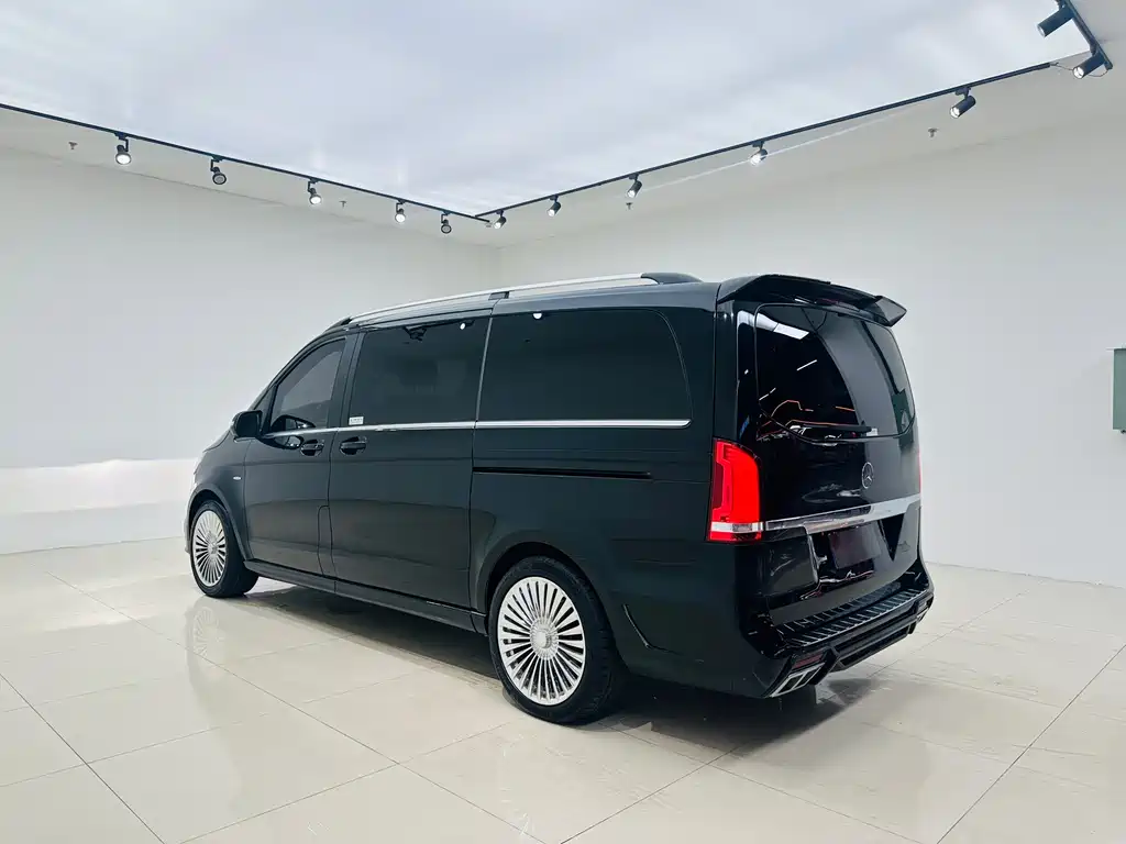 Mercedes-Benz V-Class 2016