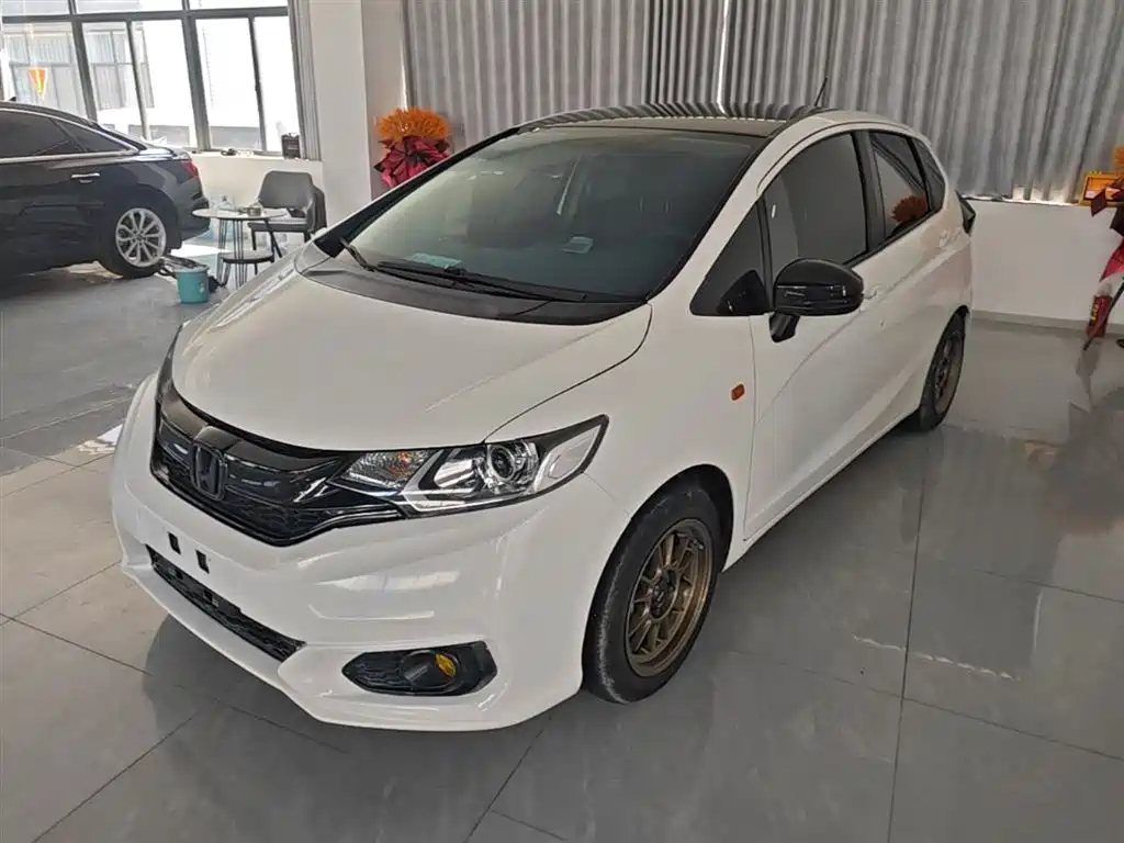 Honda Fit 2019 — фото 2
