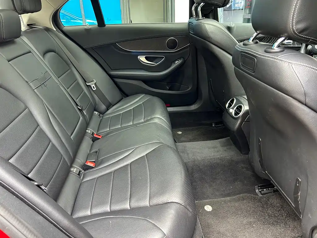 Mercedes-Benz C-Class 2016 — фото 11