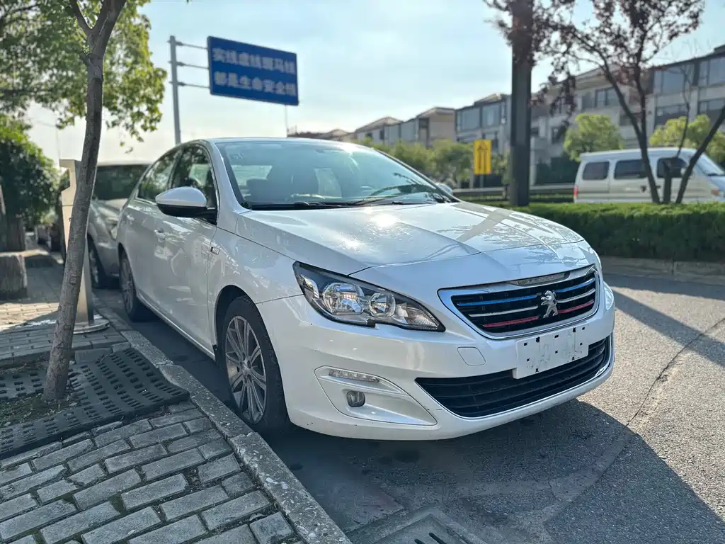 Peugeot 408 2015