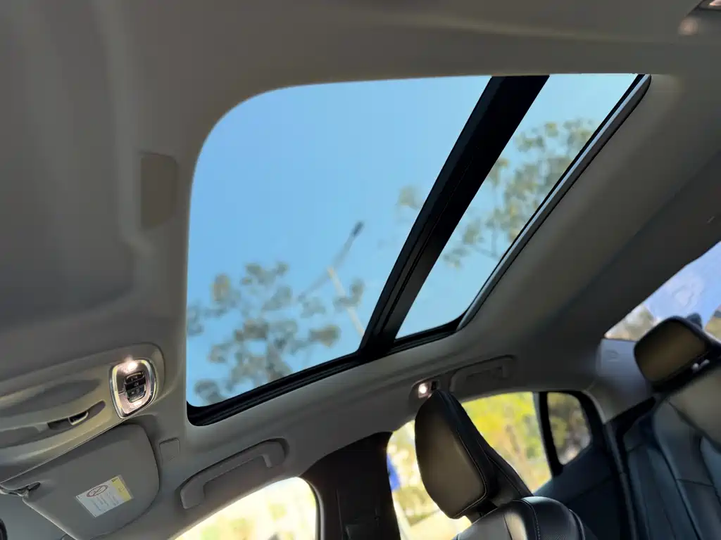 Volvo S60 2020 — фото 20