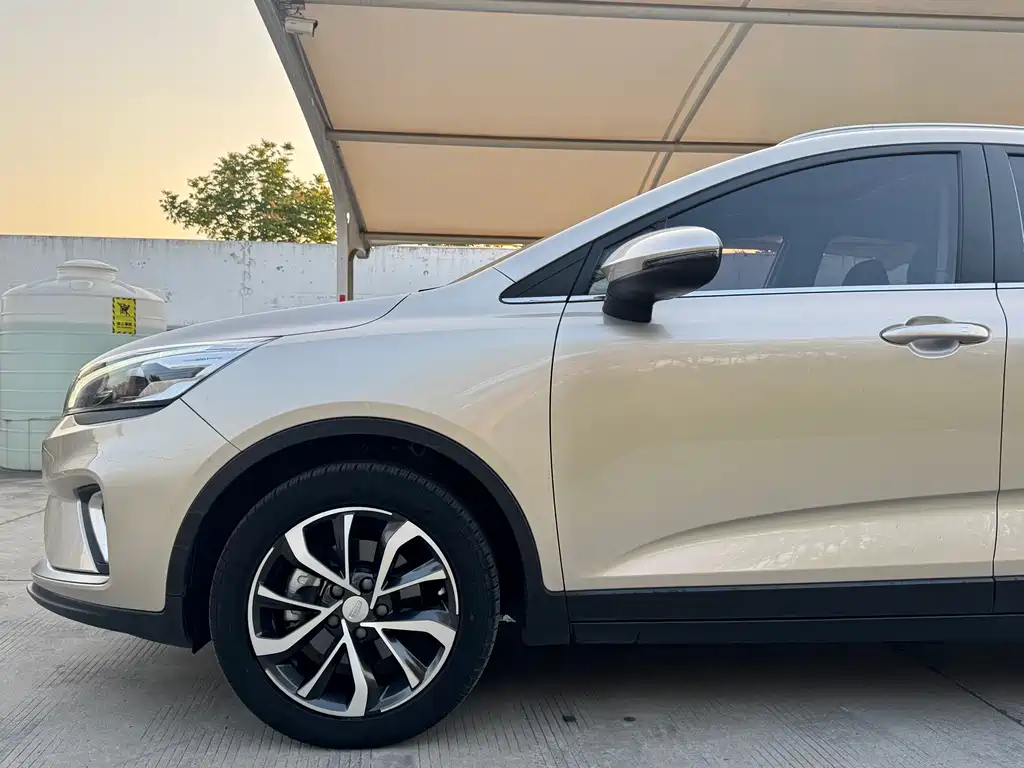 Geely Emgrand GS 2020 — фото 14