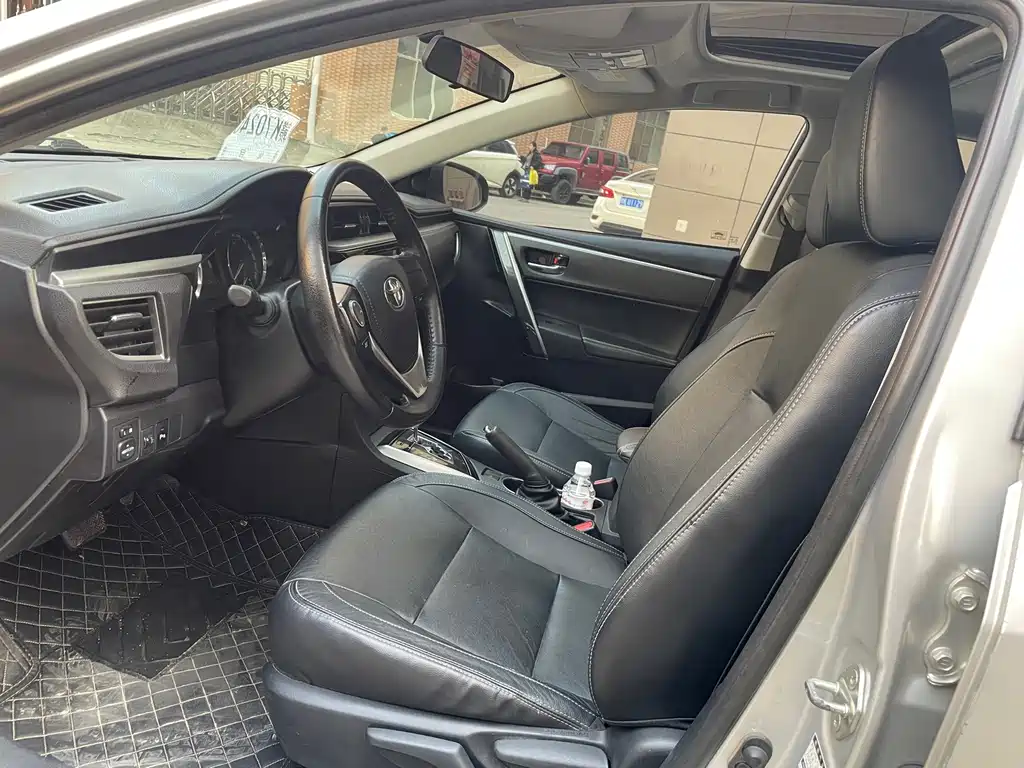 Toyota Corolla 2015