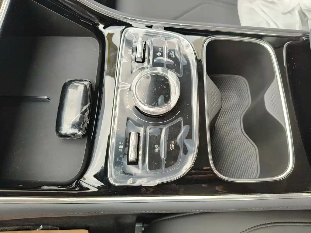 Geely Galaxy Star 6 2026 — фото 11