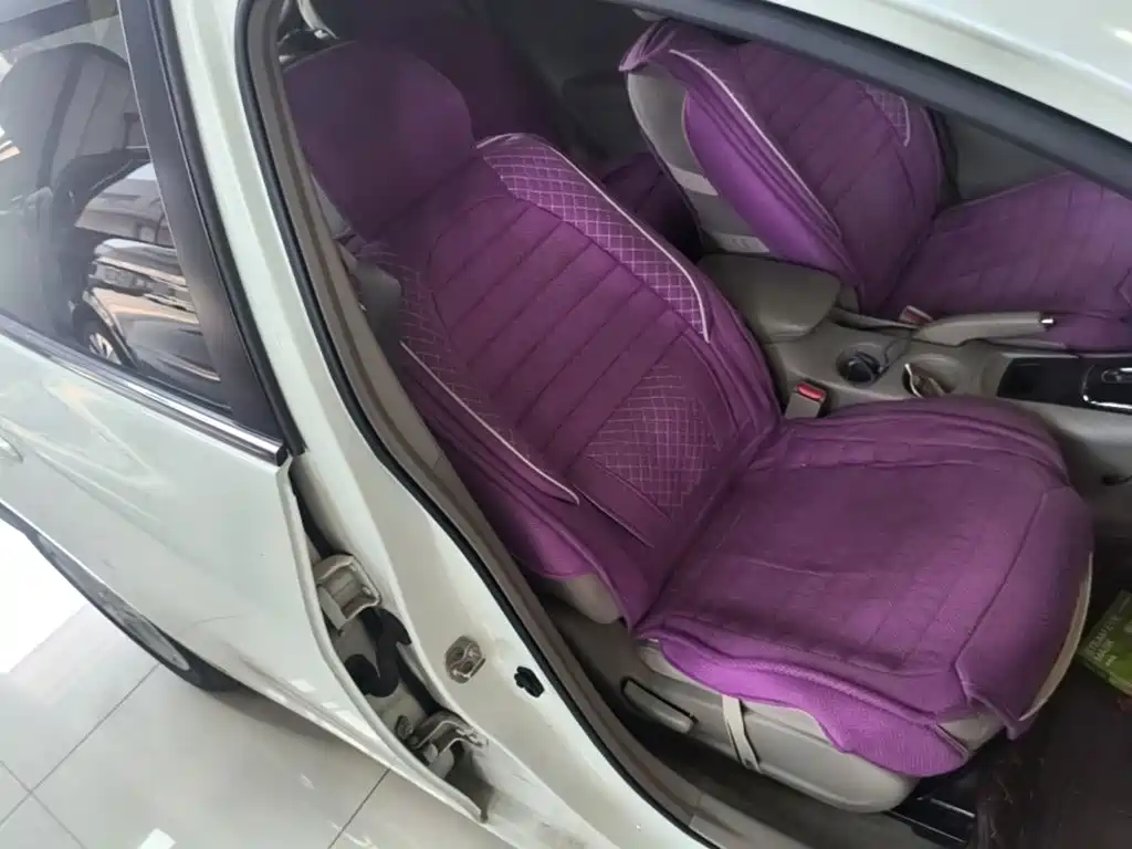 Nissan Tiida 2016 — фото 25