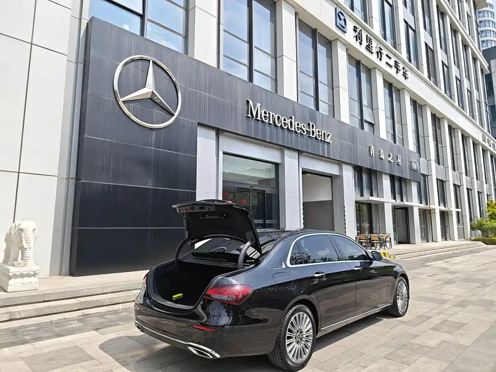 Mercedes-Benz E-Class 2021 — фото 12