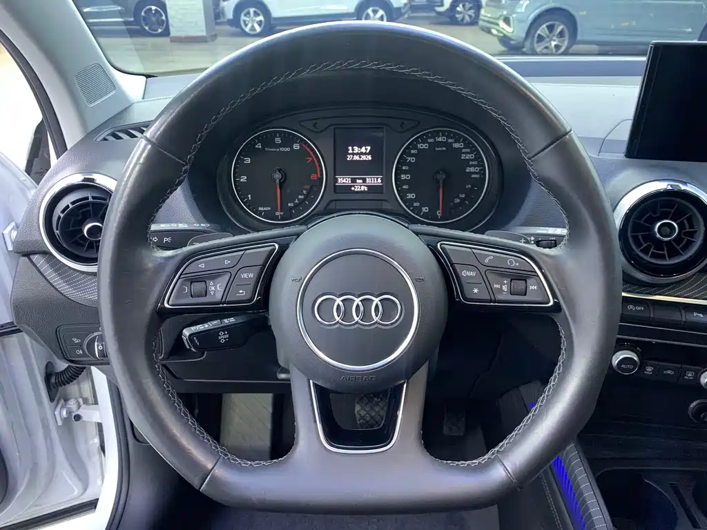 Audi Q2L 2022