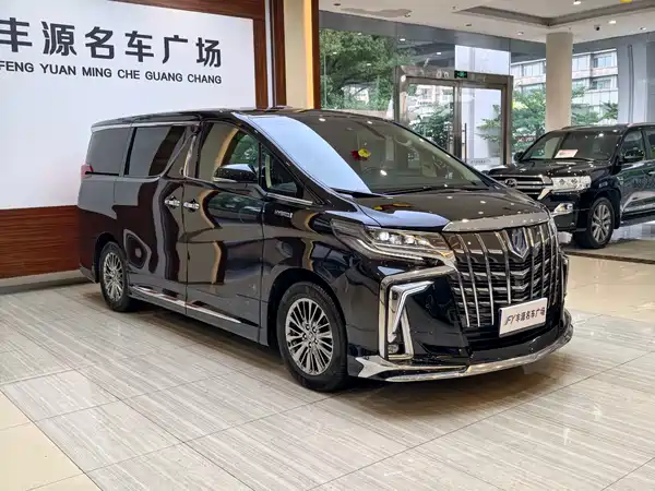 Toyota Alphard 2023