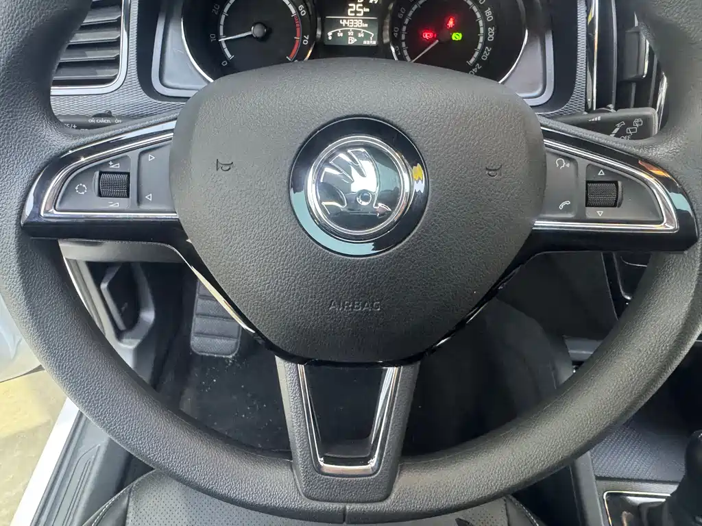 Skoda Kamiq 2022 — фото 11