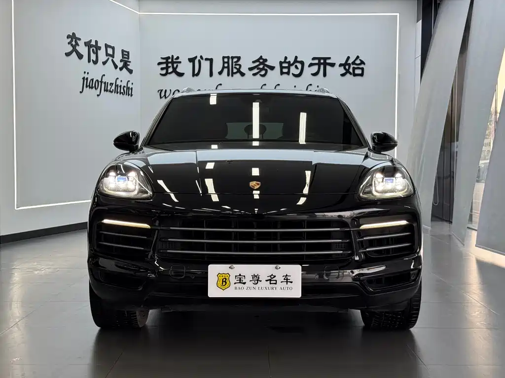 Porsche Cayenne 2018 — фото 1
