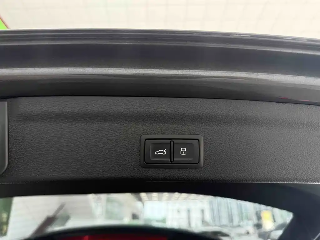Audi Q3 2023 — фото 25