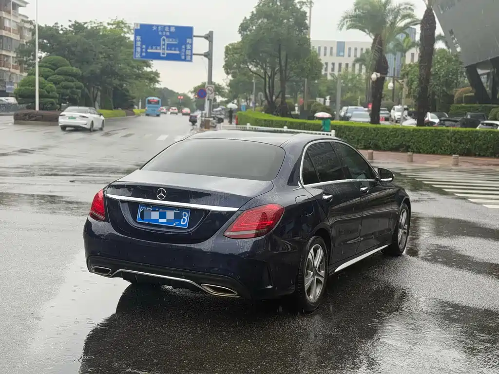 Mercedes-Benz C-Class 2019