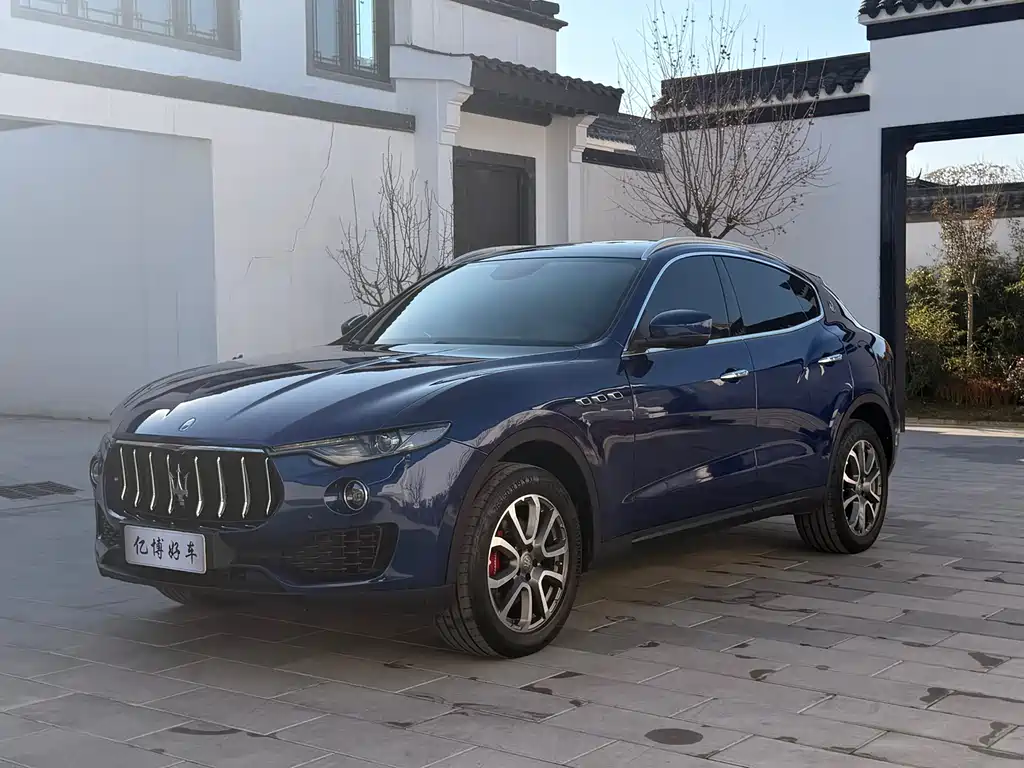 Maserati Levante 2019 — фото 1