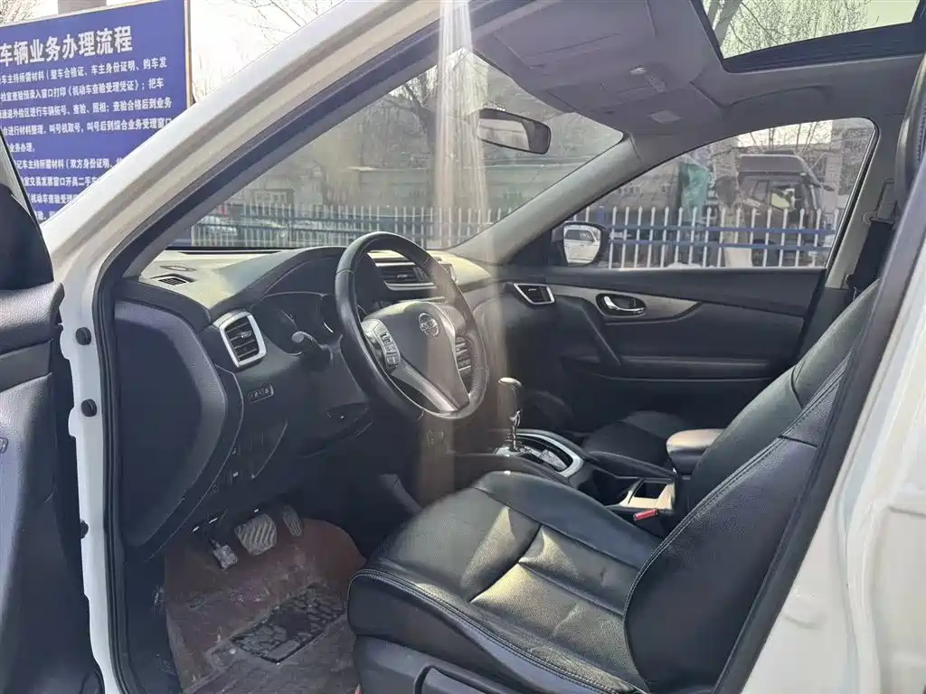 Nissan X-Trail 2015 — фото 10