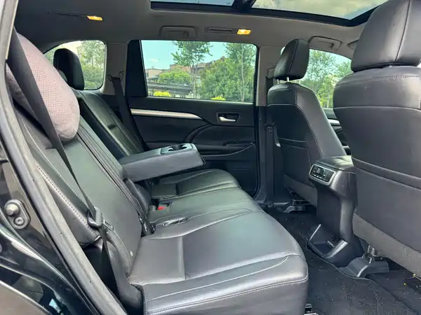 Toyota Highlander 2017