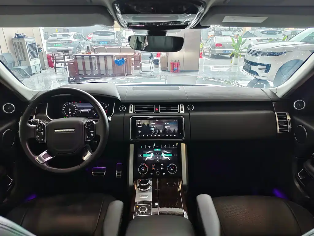 Land Rover Range Rover 2020 — фото 13