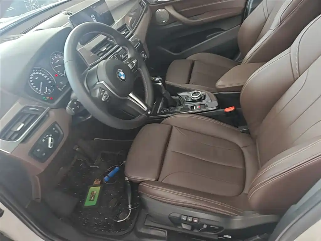 BMW X1 2018 — фото 15
