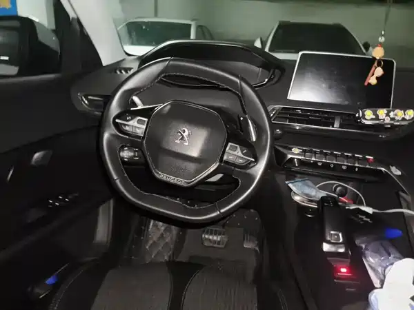 Peugeot 5008 2017