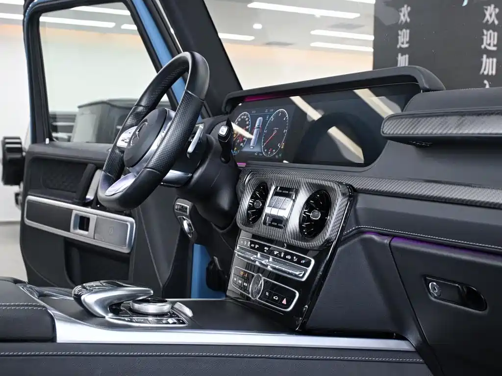 Mercedes-Benz G-Class 2025 — фото 23