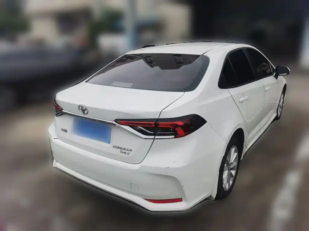 Toyota Corolla 2021 — фото 12