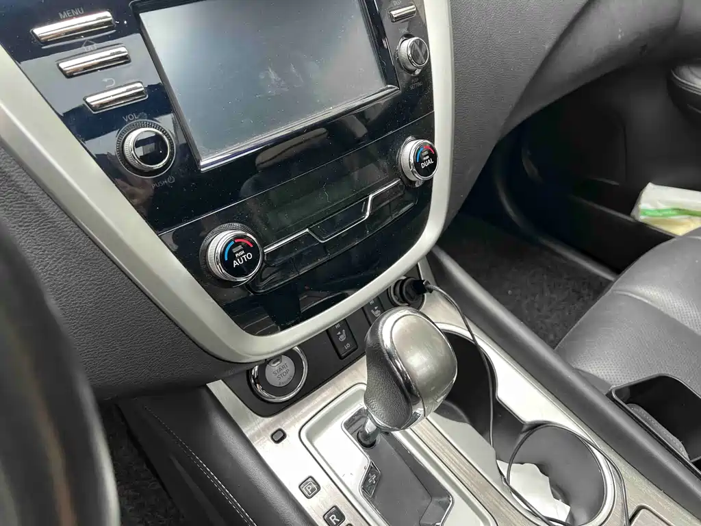 Nissan Murano 2018 — фото 20