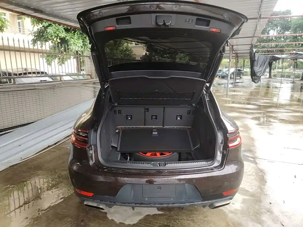 Porsche Macan 2017 — фото 19