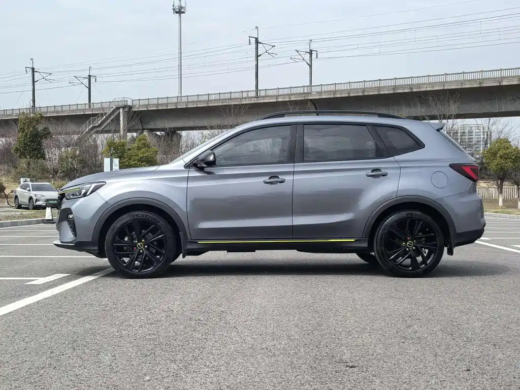 Roewe RX5 2020 — фото 2