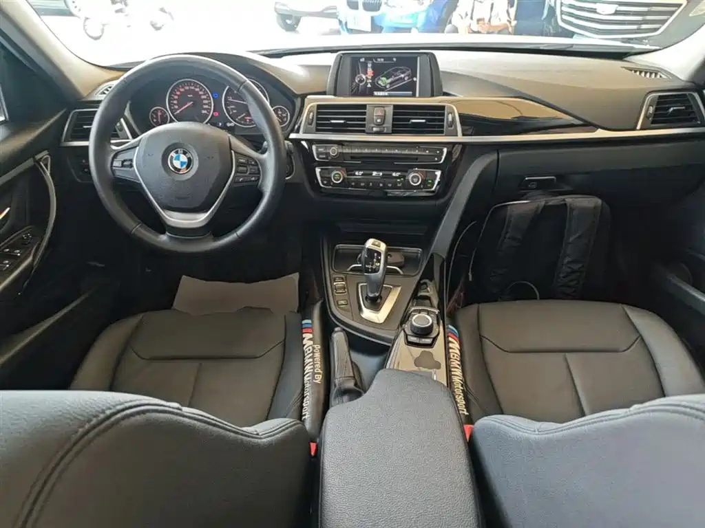 BMW 3 Series 2016 — фото 10