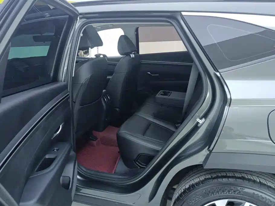Hyundai Tucson 2023 — фото 10