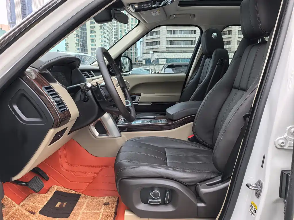 Land Rover Range Rover 2018 — фото 11