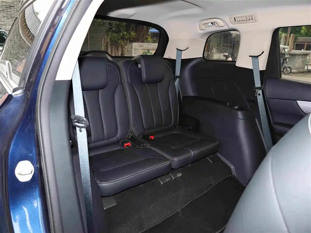 BYD MAX New Energy 2019 — фото 15