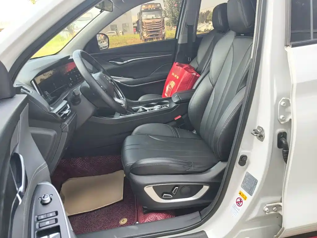 Changan CS75PLUS 2020 — фото 15